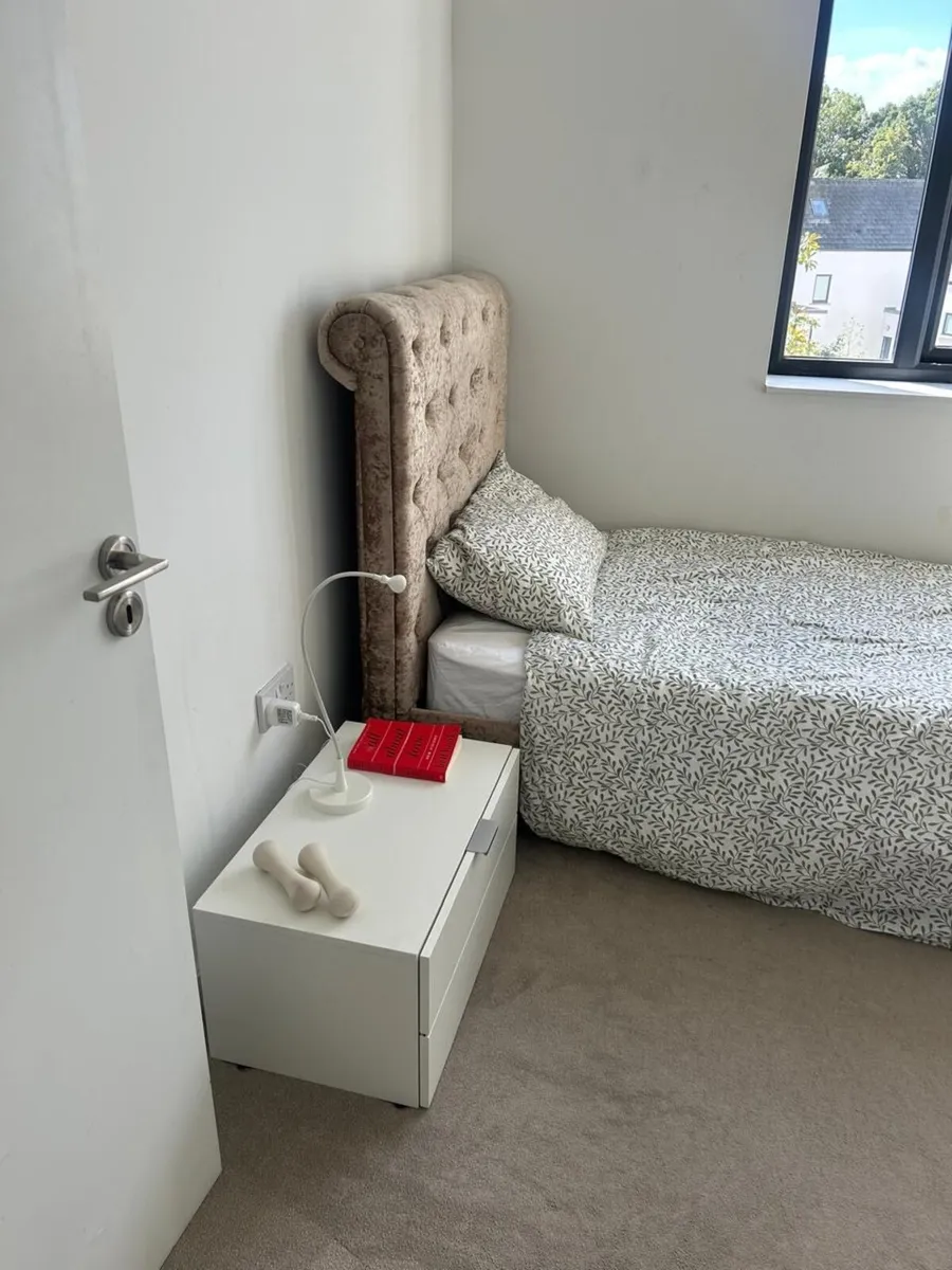 Single Bed with Headboard & Mattress - Image 2