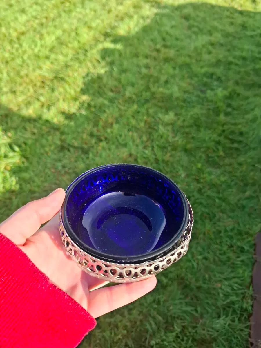 Glass sugar bowl postage possible