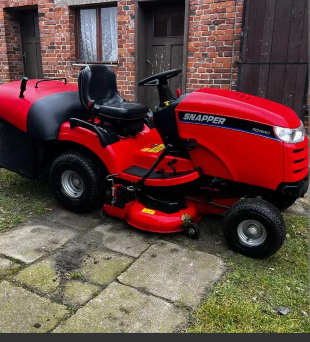 Snapper rd1840 lawnmower - Image 1