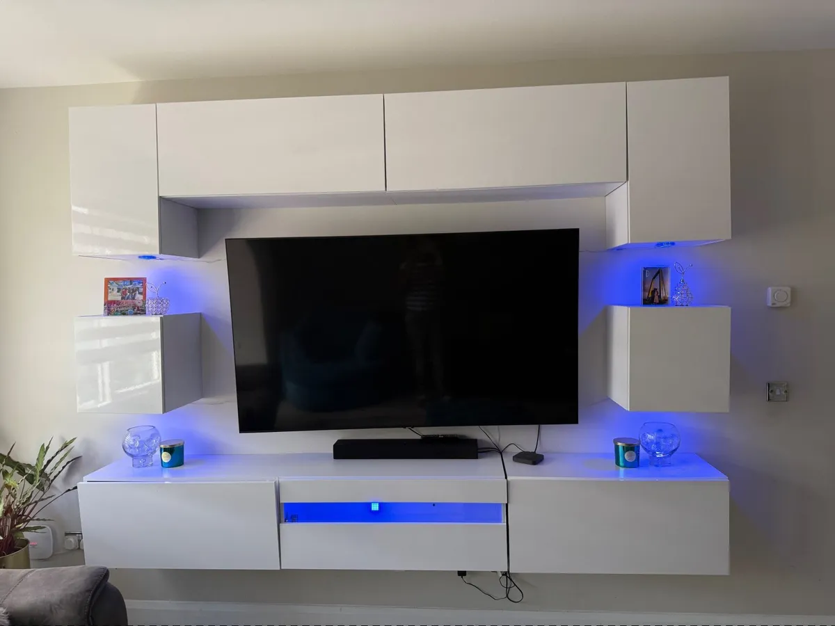 TV Unit with LED light - Image 2
