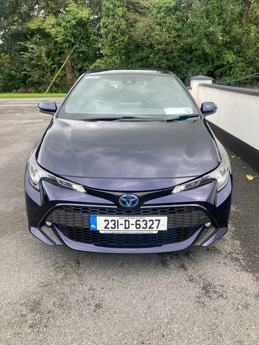 Toyota Corolla Hatchback Hybrid - Image 4