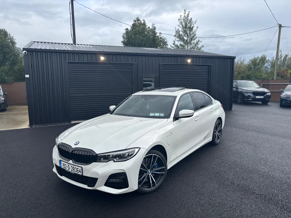 BMW 330e 2019 M-Sport Plus Auto Sunroof! - Image 1