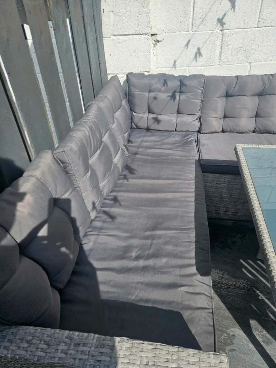 Garden furniture - Image 2