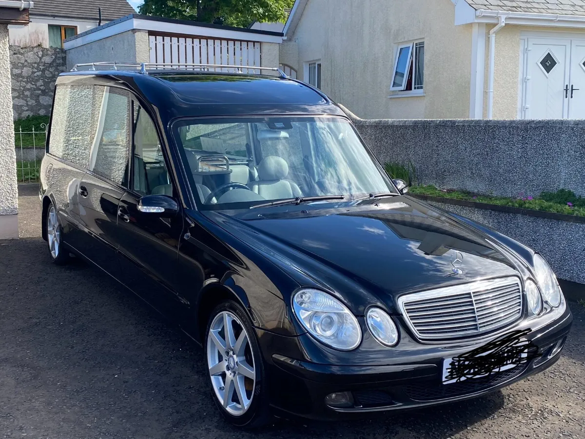 Other Other 2005 Mercedes cdi e220 hearse - Image 2