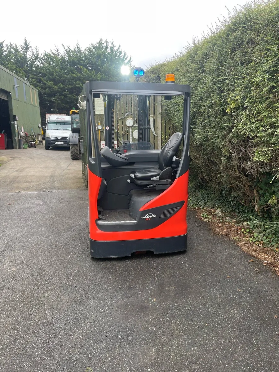 Linde R10B reach forklift - Image 1