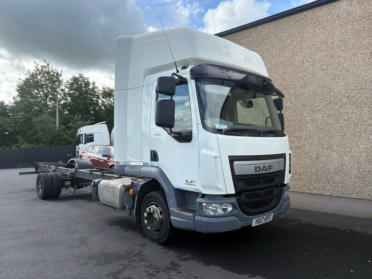 2017  LF  daf  12 ton.  220 hp - Image 2