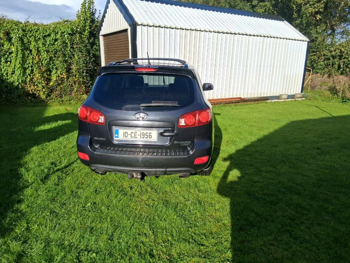 Hyundai santa fe - Image 3