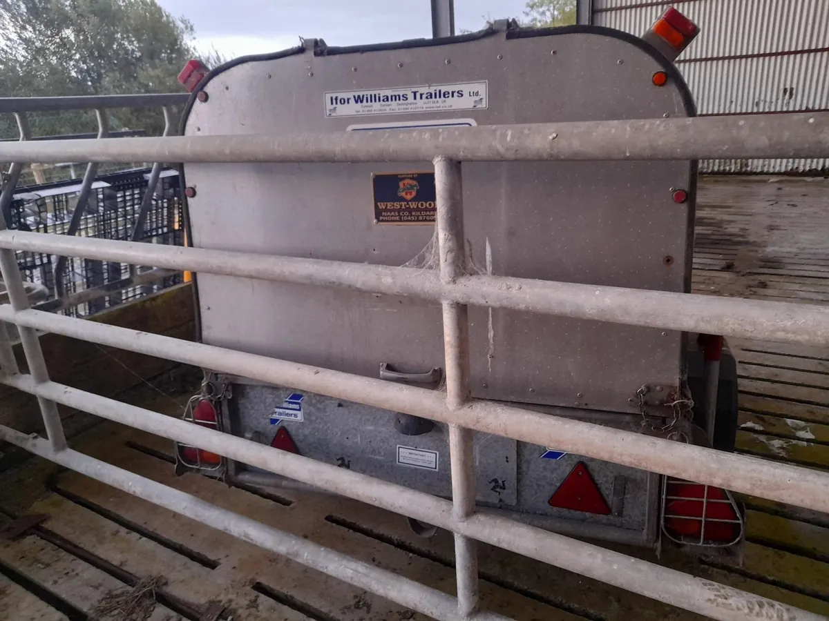 Sheep  trailer - Image 2