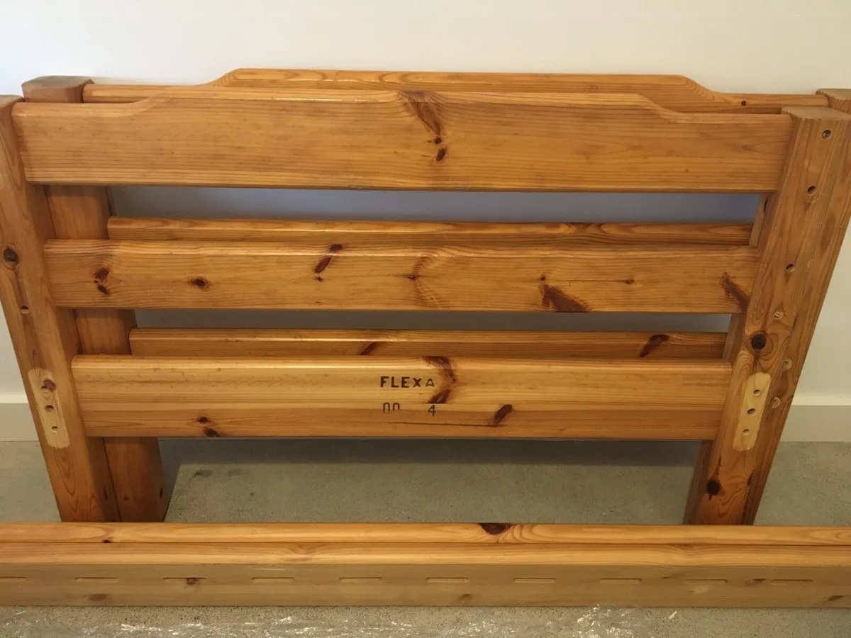 Bed - Image 1