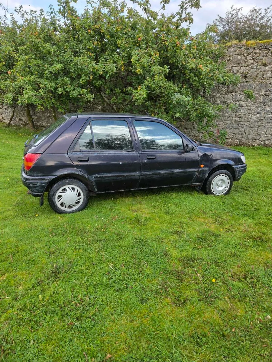 Ford fiesta - Image 2