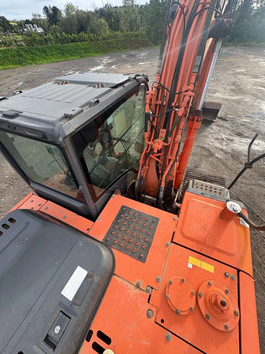 2011 Hitachi 130-3 - Image 4