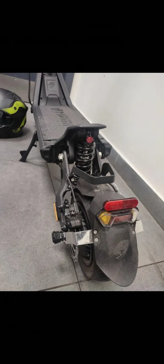 Electric scooter - Image 4