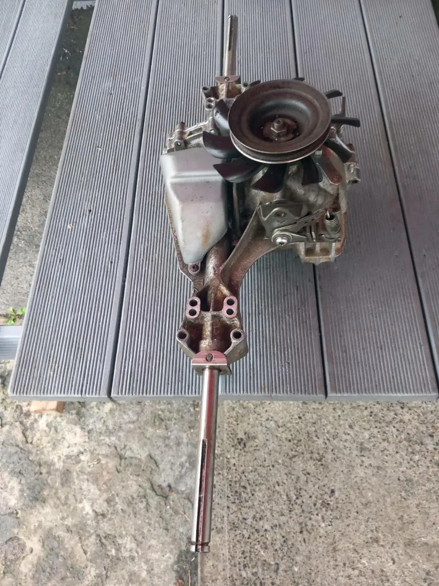 Hydro-gear T2 hydrostatic transmission for sale - Image 4