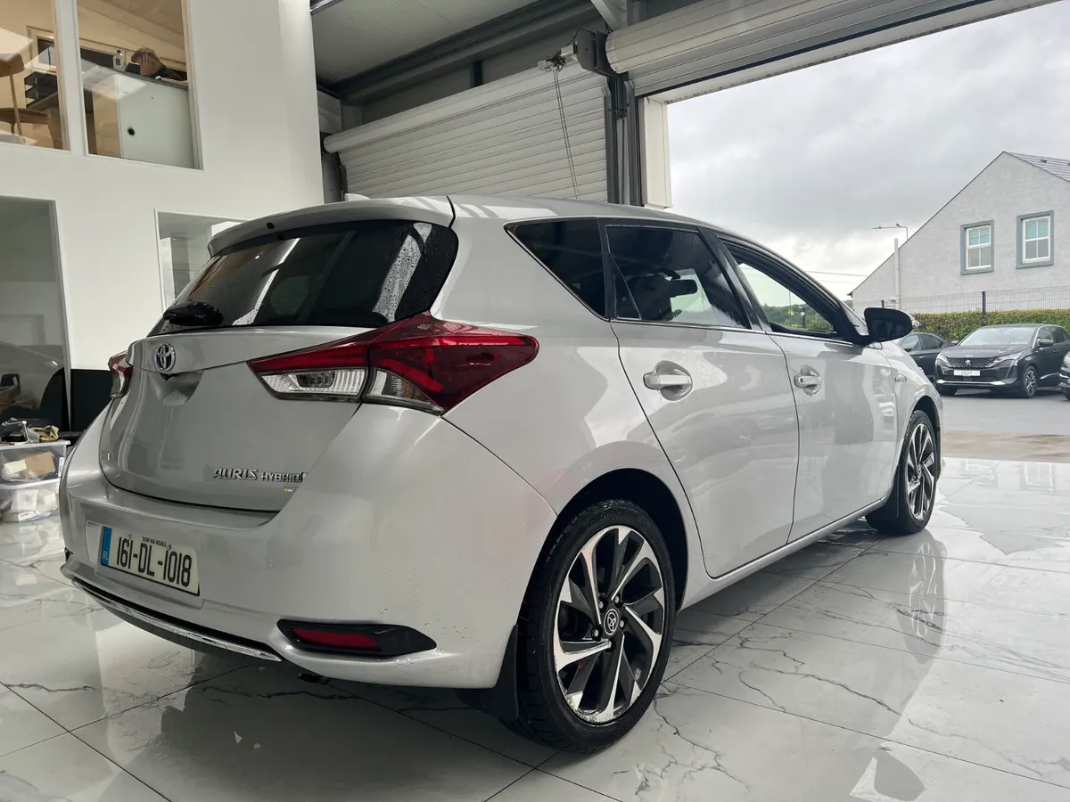 Toyota Auris 2016 - Image 4