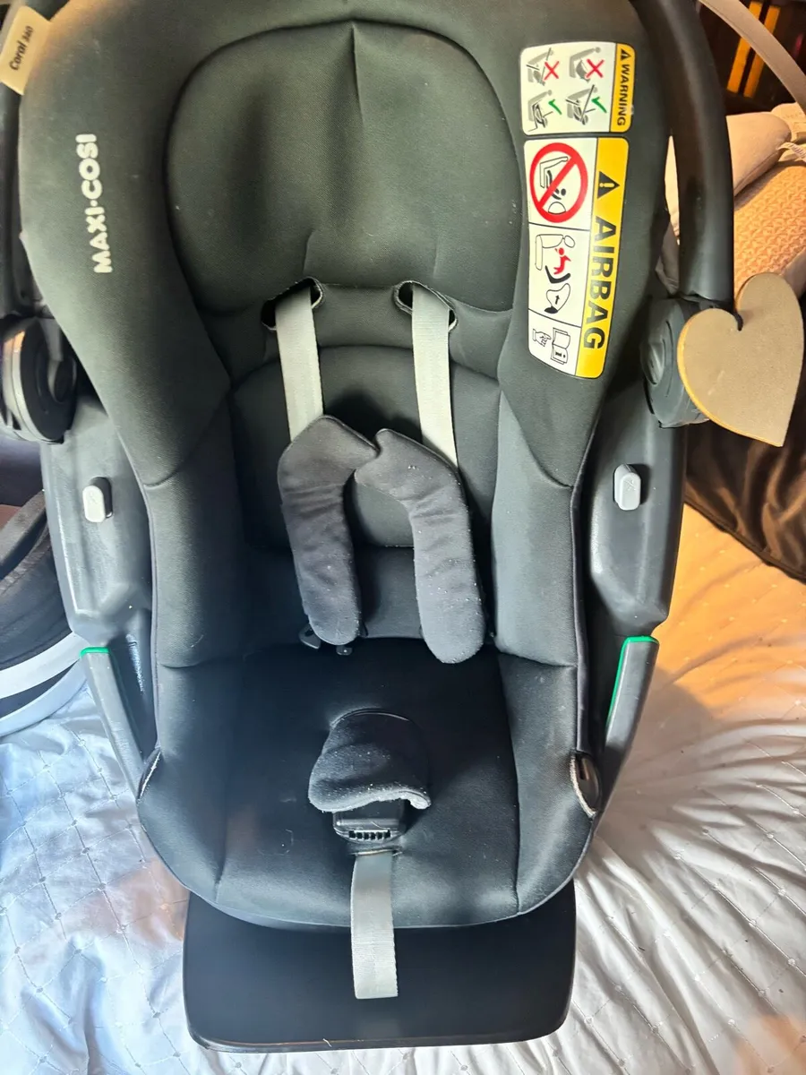 Car seat - Image 2