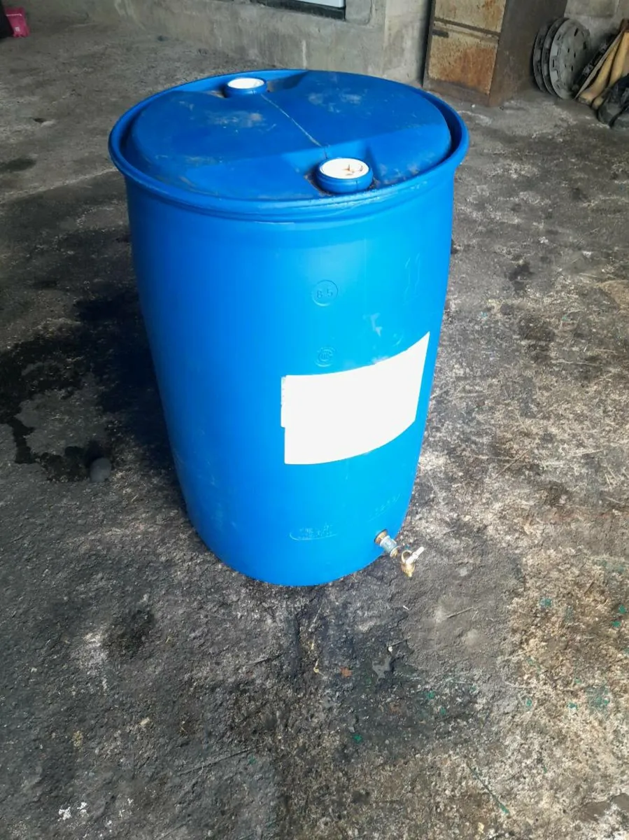 220L water barrel with tap