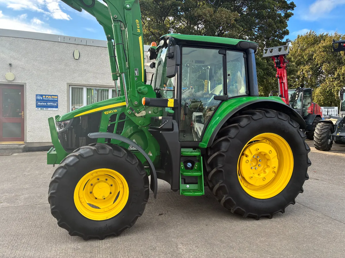 John Deere 6120M - Image 1