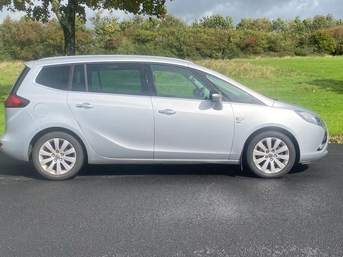 2012 Zafira 2.0L diesel, 7 Seats, NCT +Tax’d - Image 4