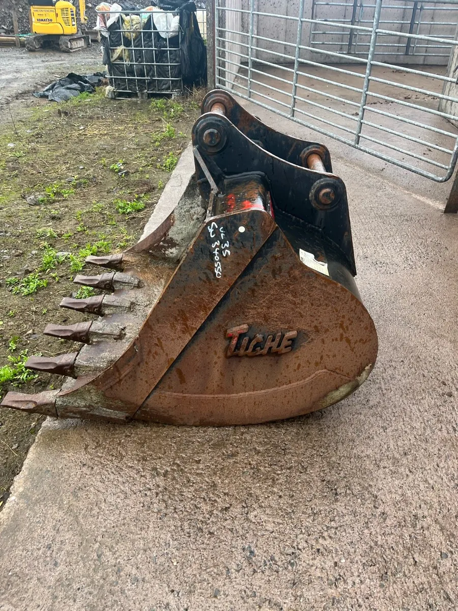 4” tighe digging bucket - Image 1
