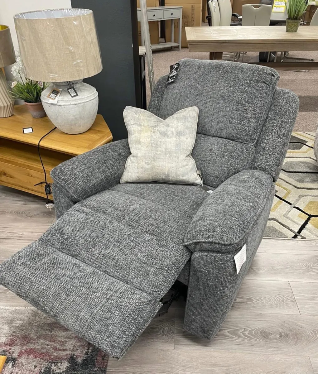Prescot Electric Lift & Rise Chair - Image 4