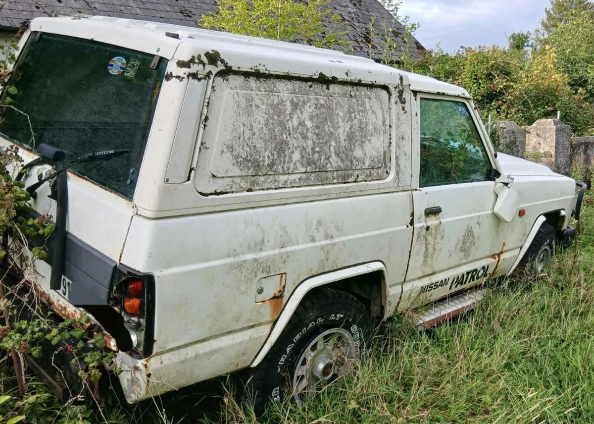 1989 nissan patrol 3.0 commercial - Image 2