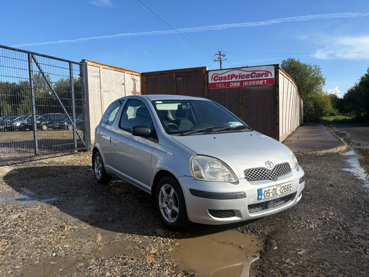 Toyota Yaris 2005 - Image 1