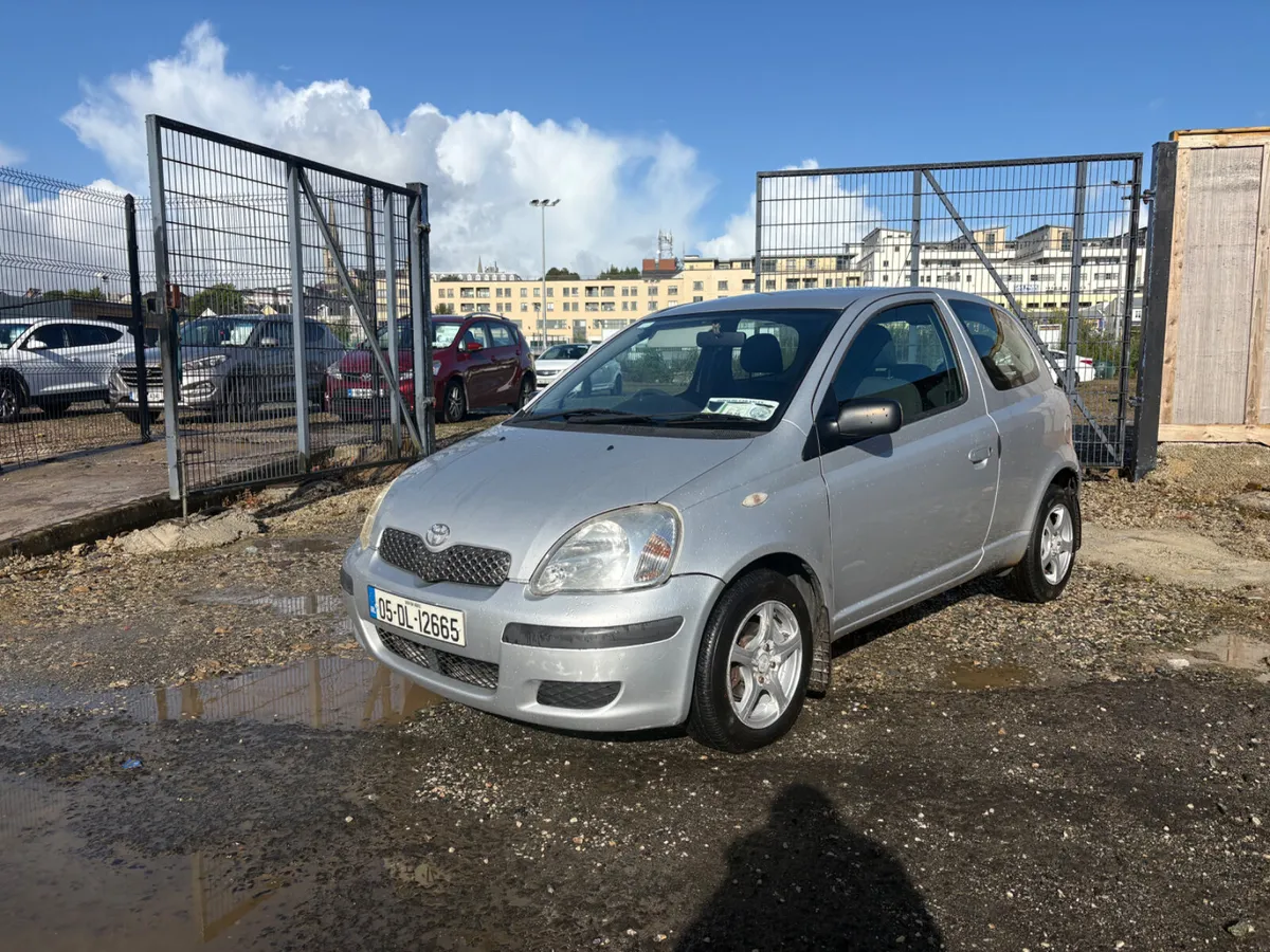 Toyota Yaris 2005 - Image 3