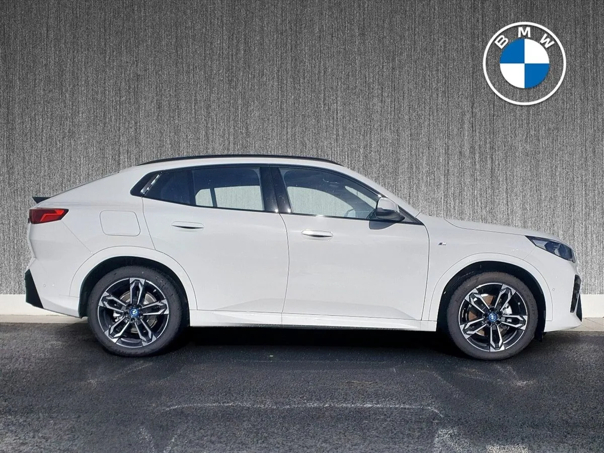 BMW iX2 456 Km Range  ix2 Edrive20 M Sport - Image 3