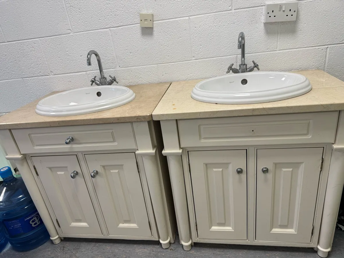 Bathroom sink and basin - Image 3