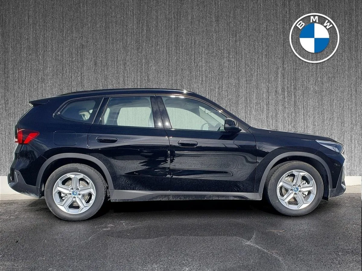 BMW iX1 466 km Range iX1 Edrive20 Sport - Image 3