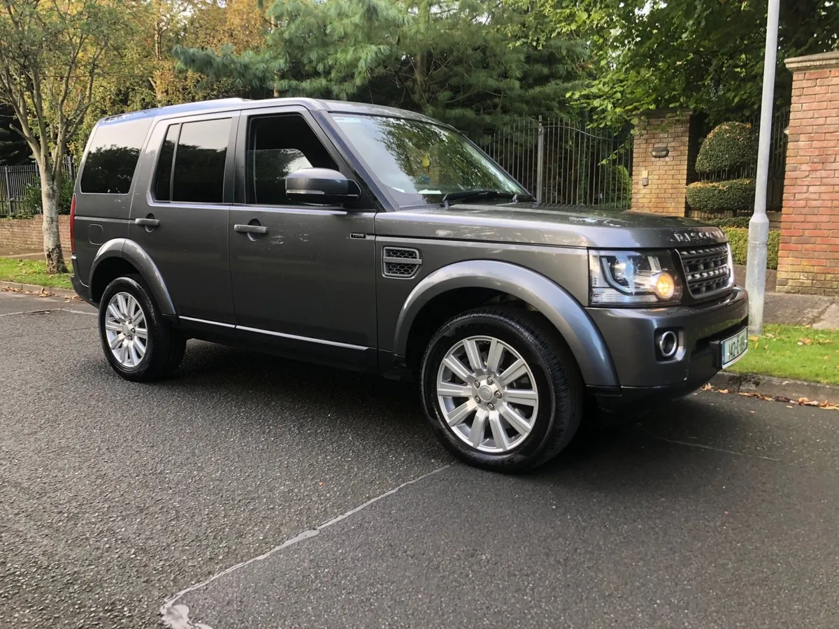142 LANDROVER  DISCOVERY  5 seater crew cab - Image 2