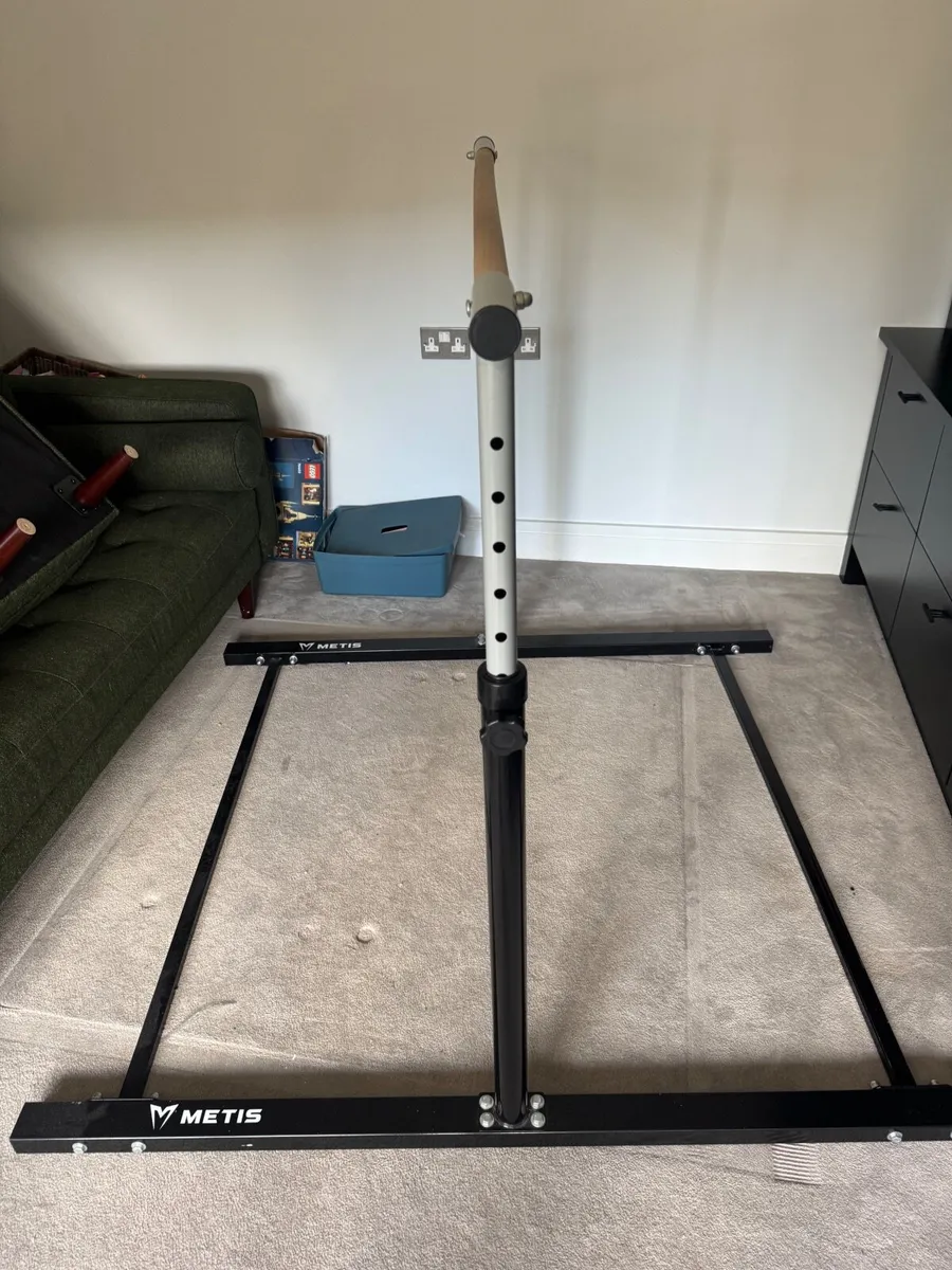 Gym equipment - Image 2