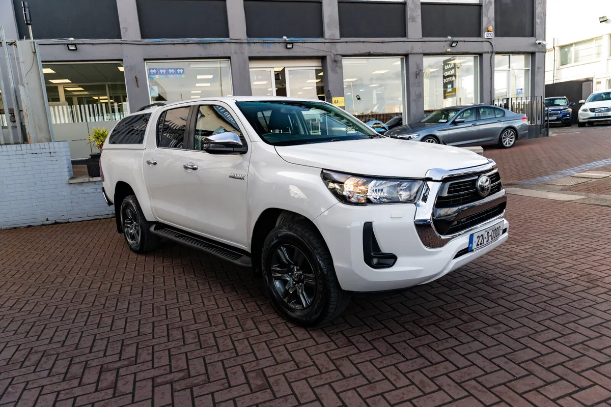 Toyota Hilux 2.4 D-4D ICON EDITION  DOUBLE CAB AUT - Image 1