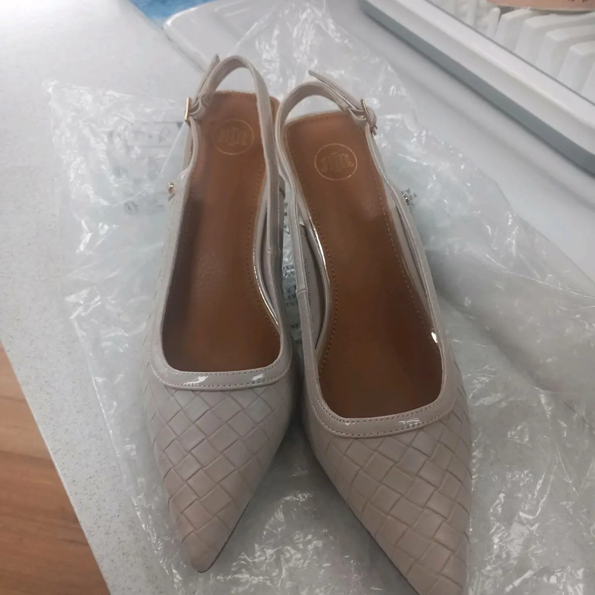Ladies kitten heel Shoes - Image 4