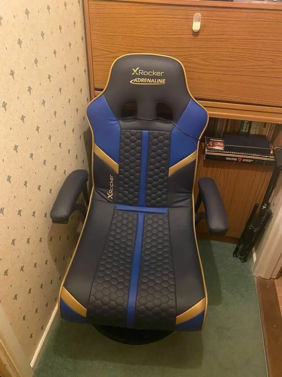 Gaming Chair - Image 1
