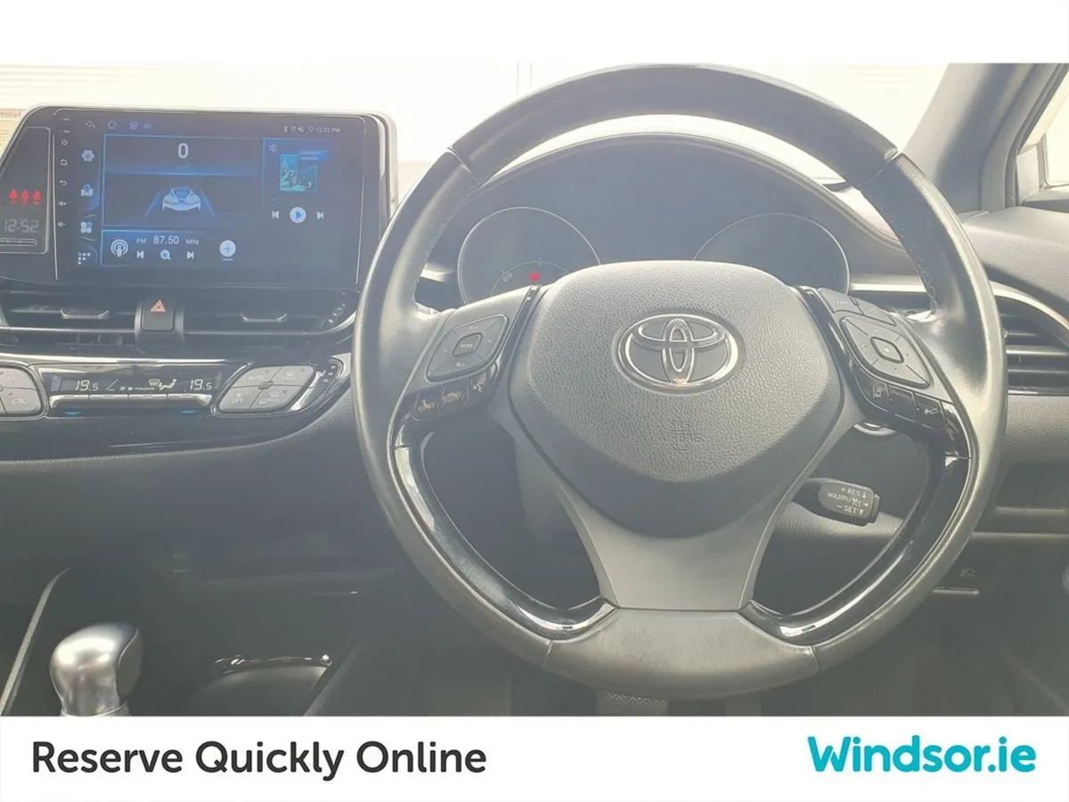 Toyota C-HR Hybrid G 1.8 Auto - Image 4