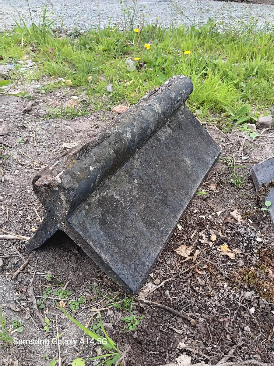 Salvaged clay ridge tiles - Image 2