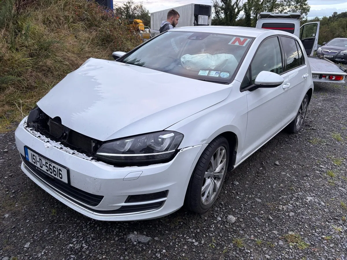 2015 VOLKSWAGEN GOLF 1.4 AUTOMATIC - Image 1