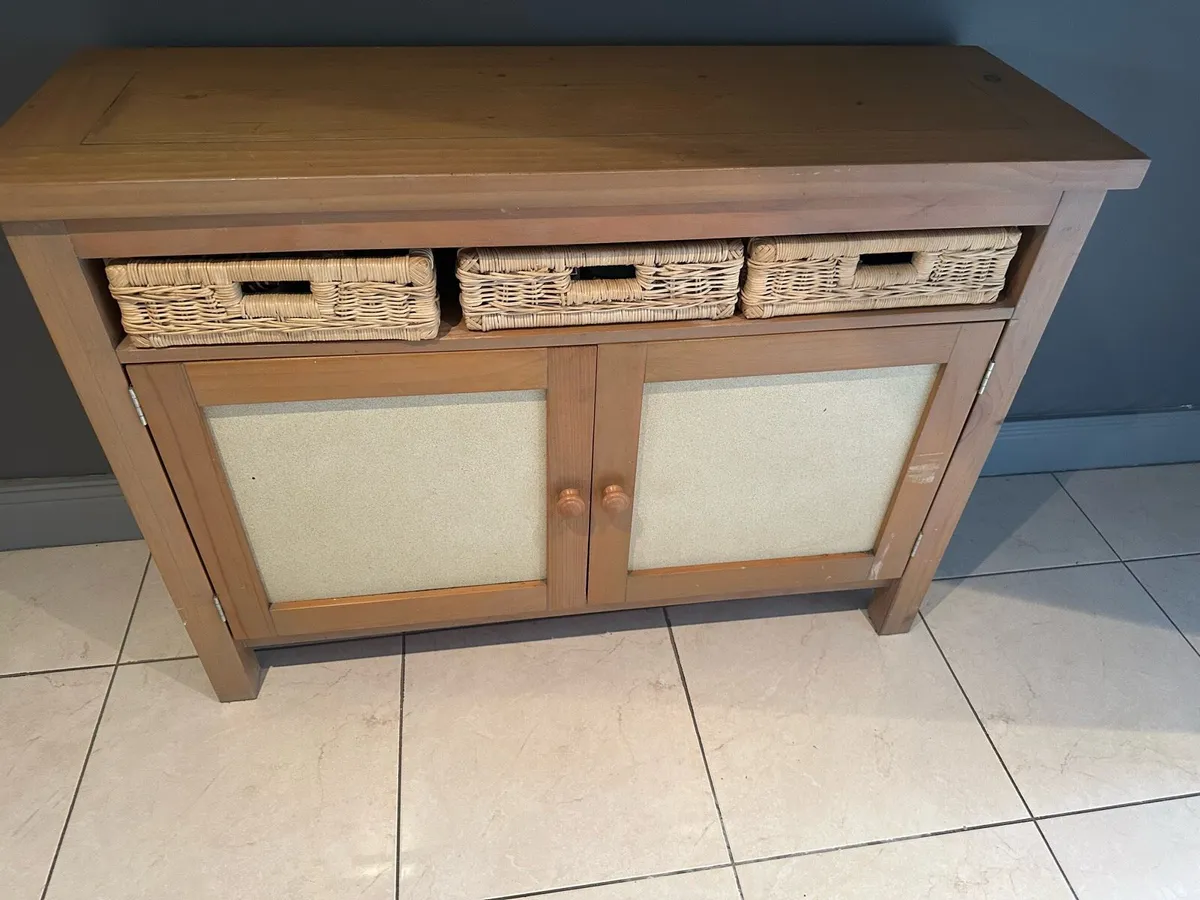 Pine hall table - Image 1