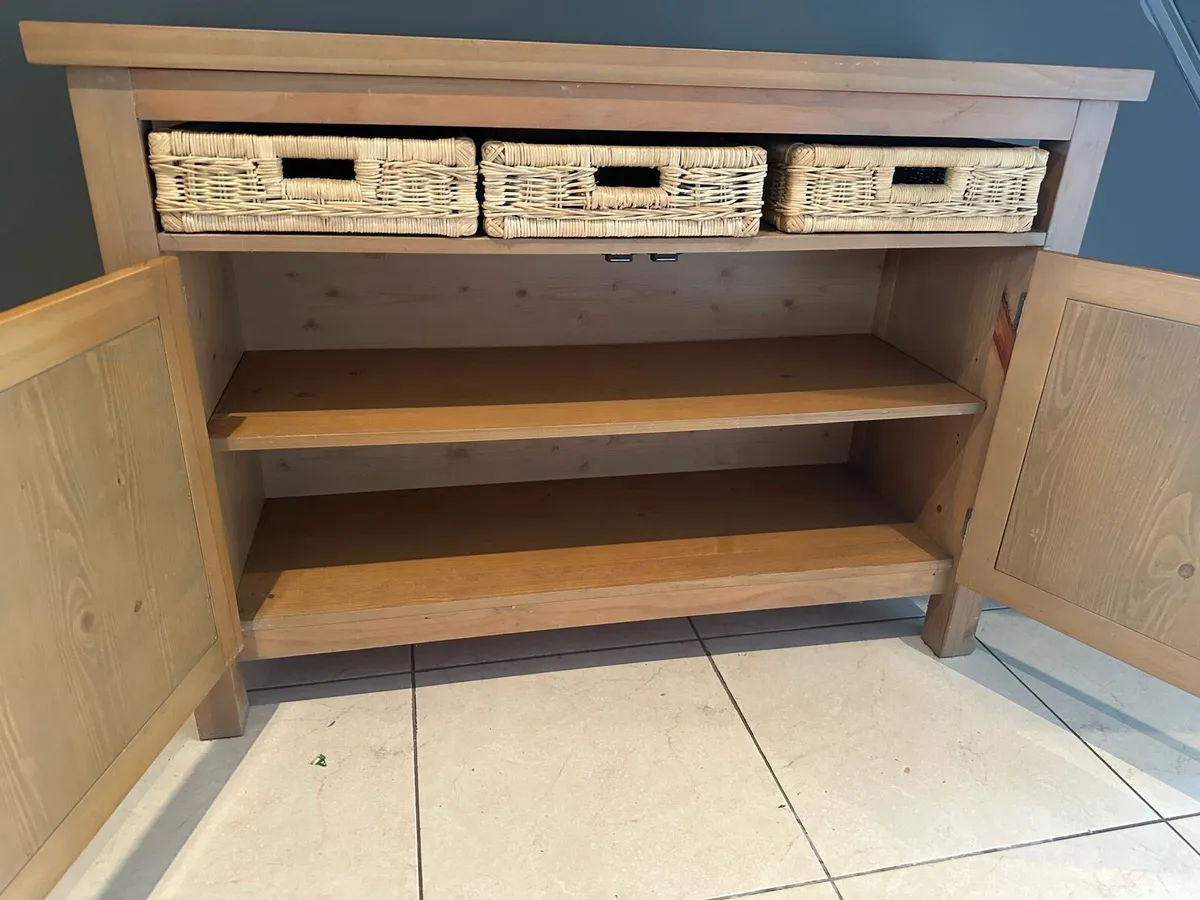 Pine hall table - Image 3