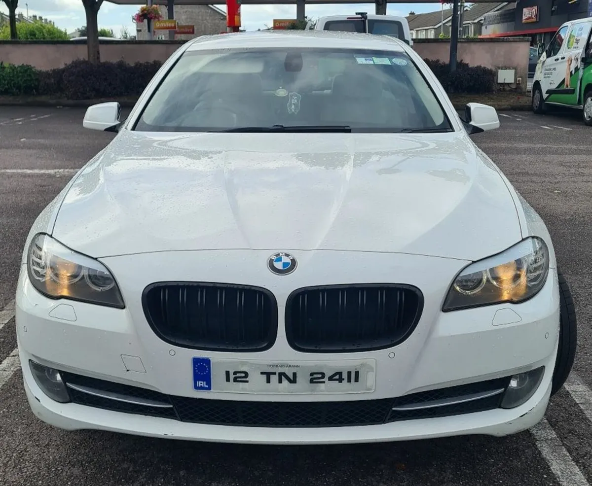 BMW 5-Series 2012 - Image 1