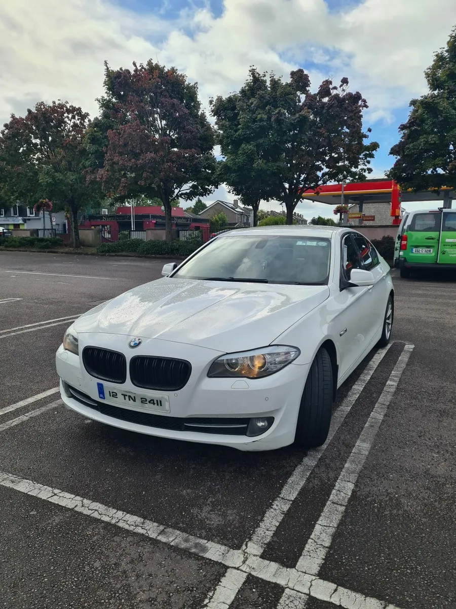 BMW 5-Series 2012 - Image 3