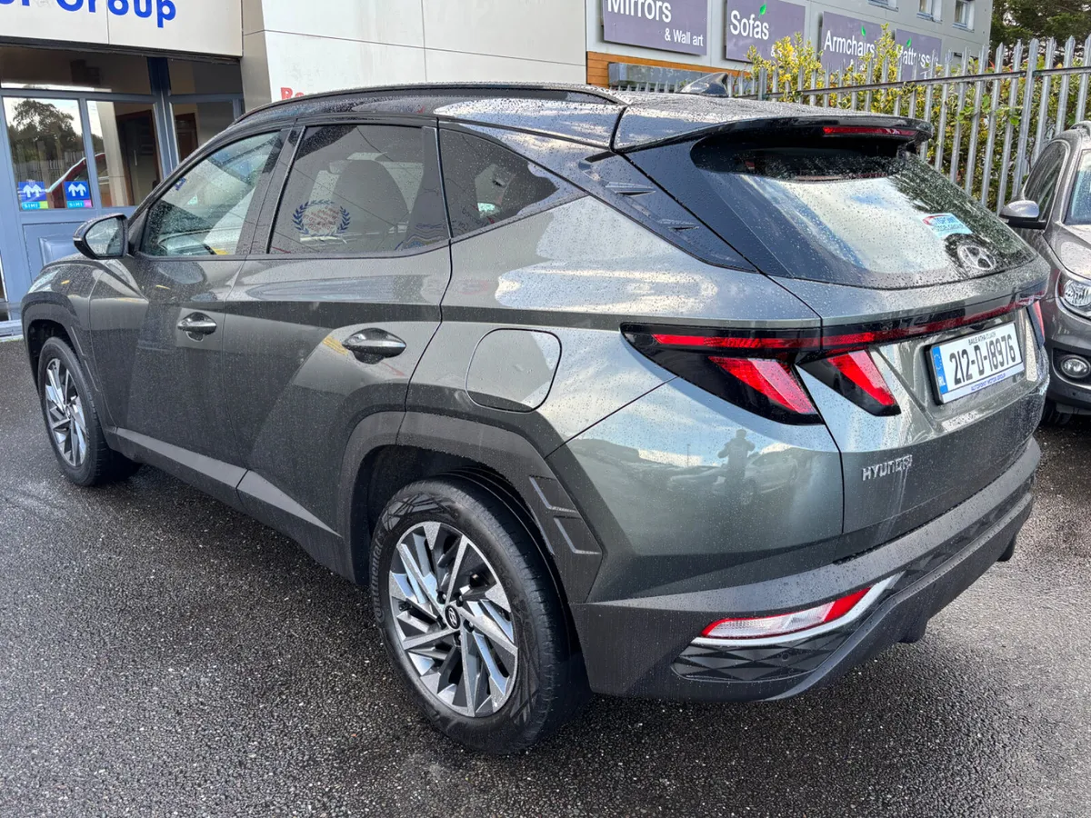 1.6 CRDI EXECUTIVE (Ivory Leather) - SAVE 2000eur - Image 2