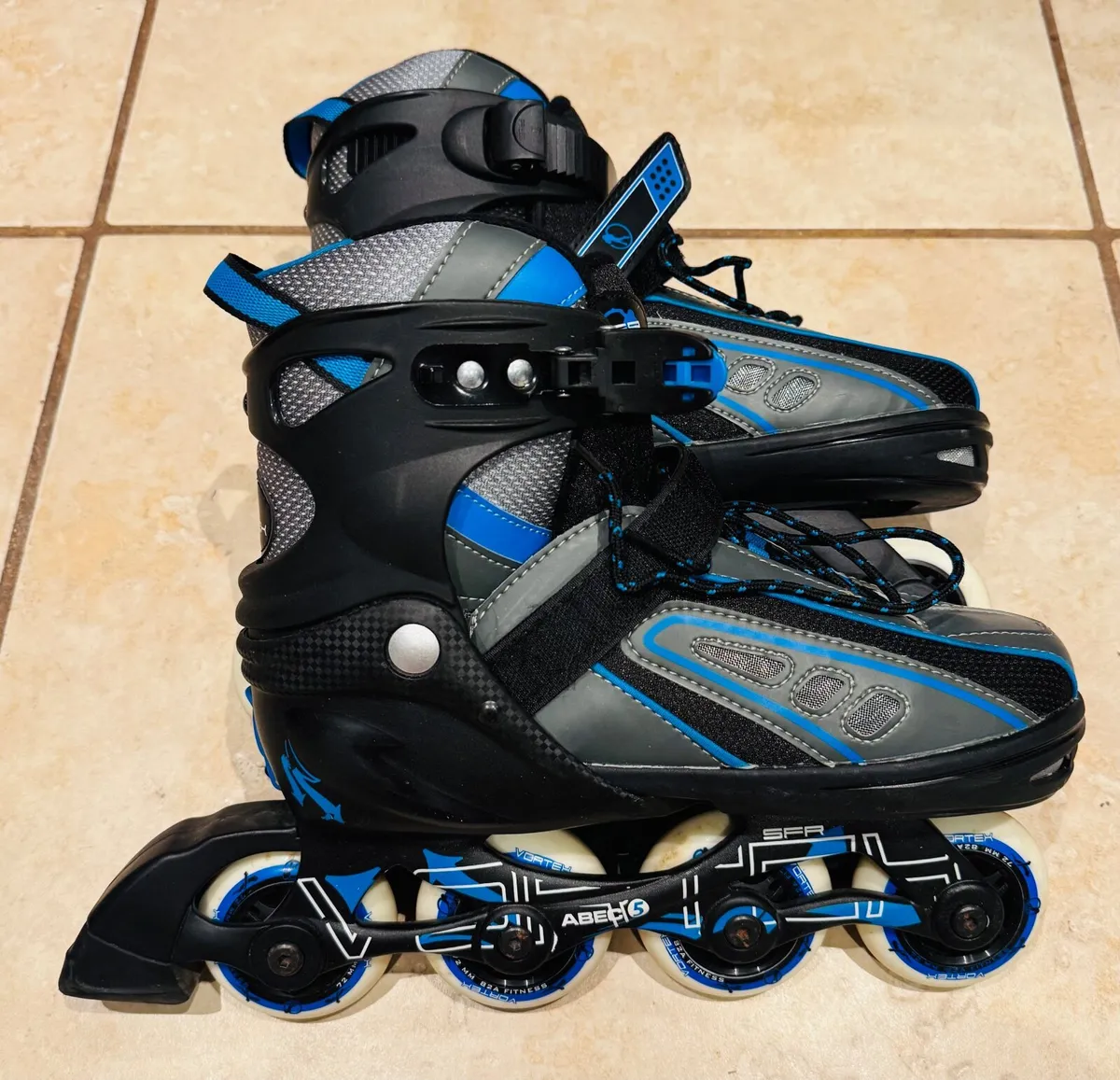 Kids Adjustable Rollerblades (SFR, Size 3–6) – Lik - Image 4