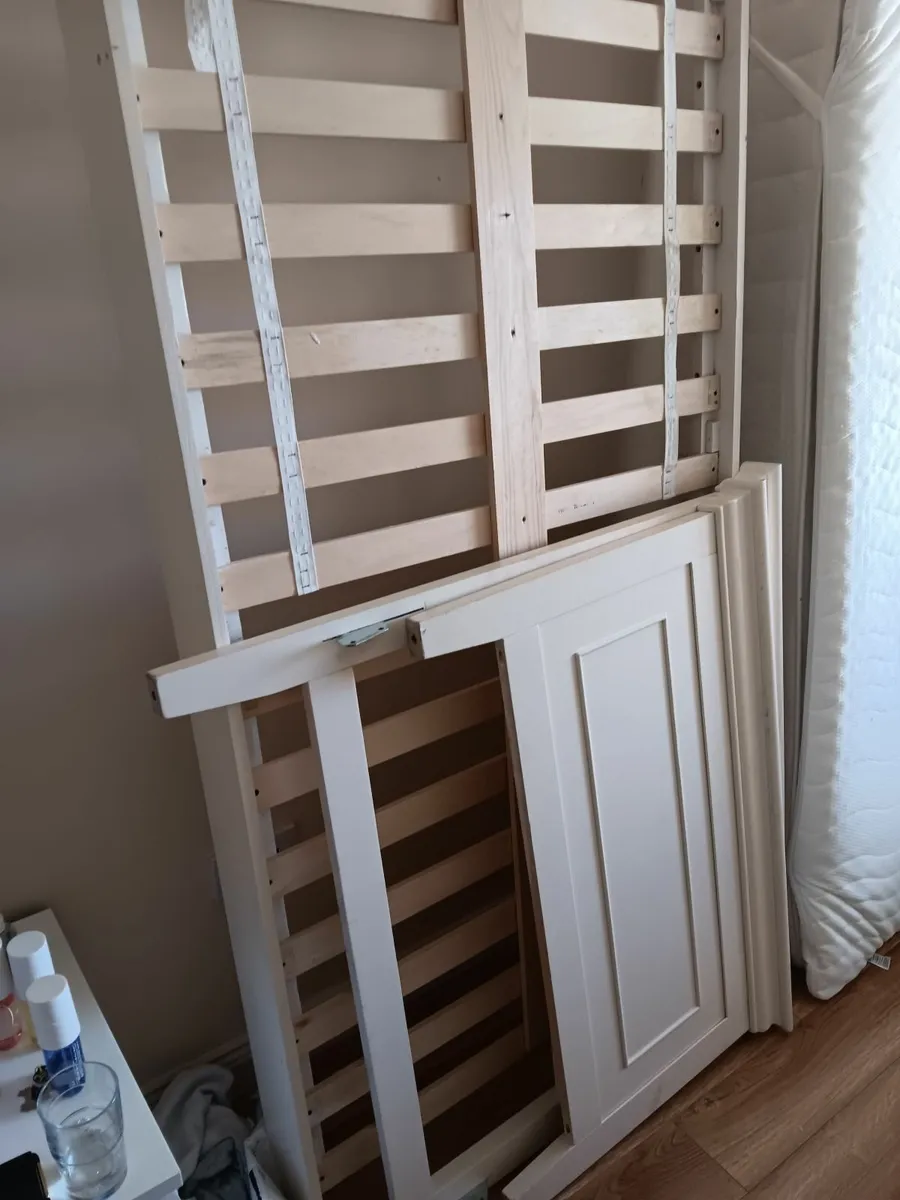 Single bed - Image 3