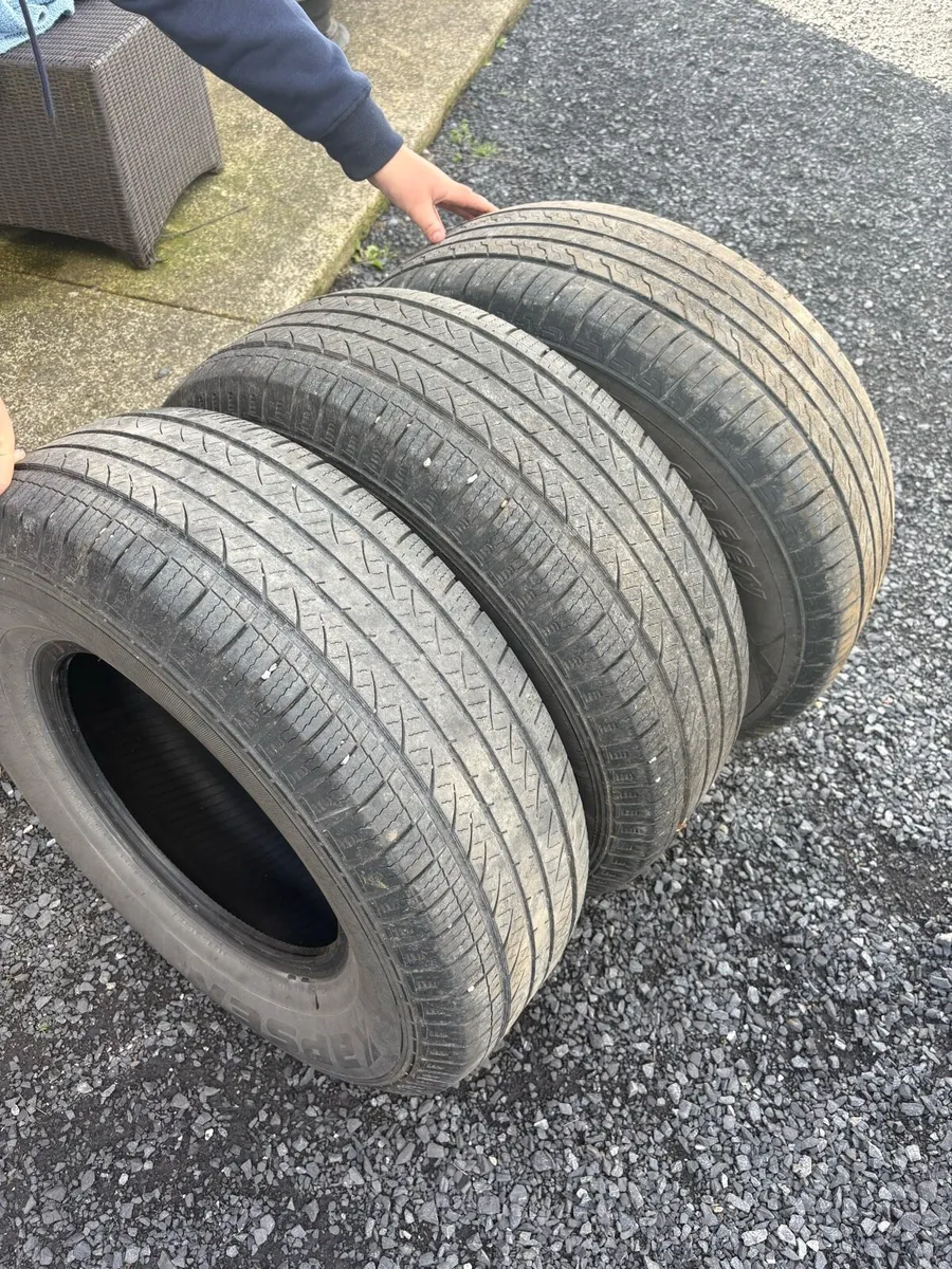 3 Tyres - Image 1