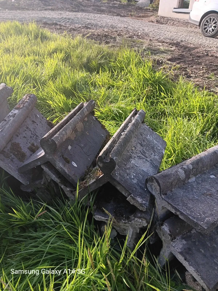 Salvaged clay ridge tiles - Image 1