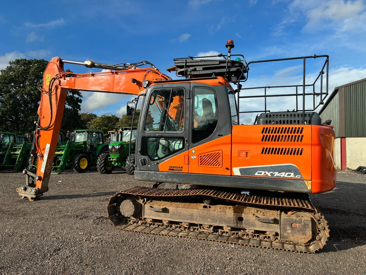 DOOSAN DX140 LC-5 - Image 3