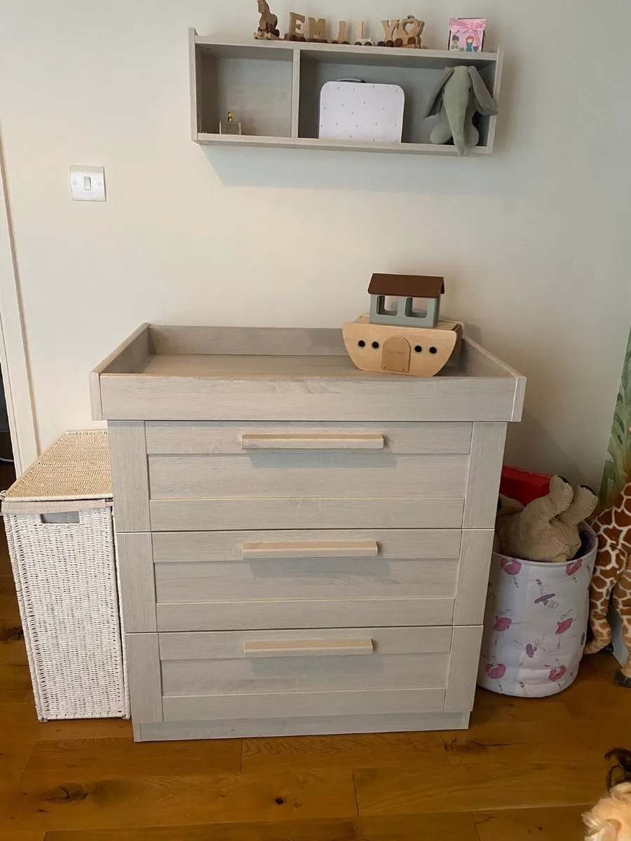 Child bed and drawers - Image 4
