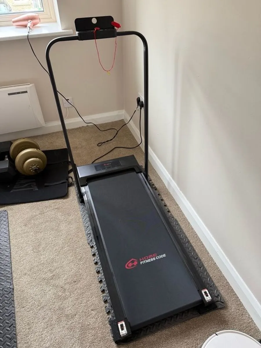 Treadmill - Image 1